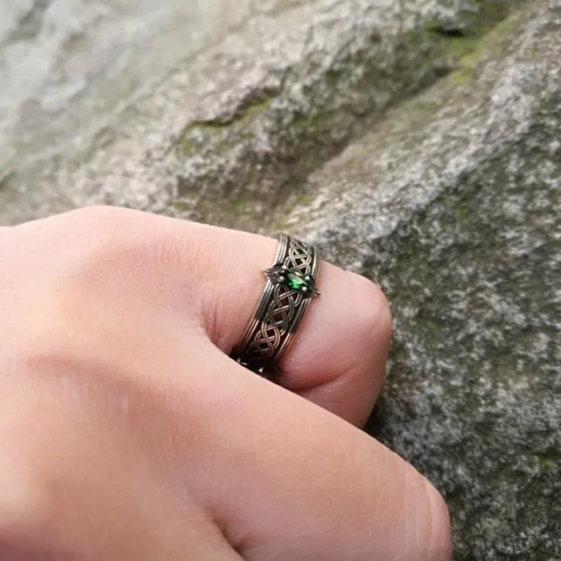 Vintage Green Gemstone Celtic Knot Ring Witchcraft Witch Knot Open Adjustable Ring Lucky Jewelry for Men Women